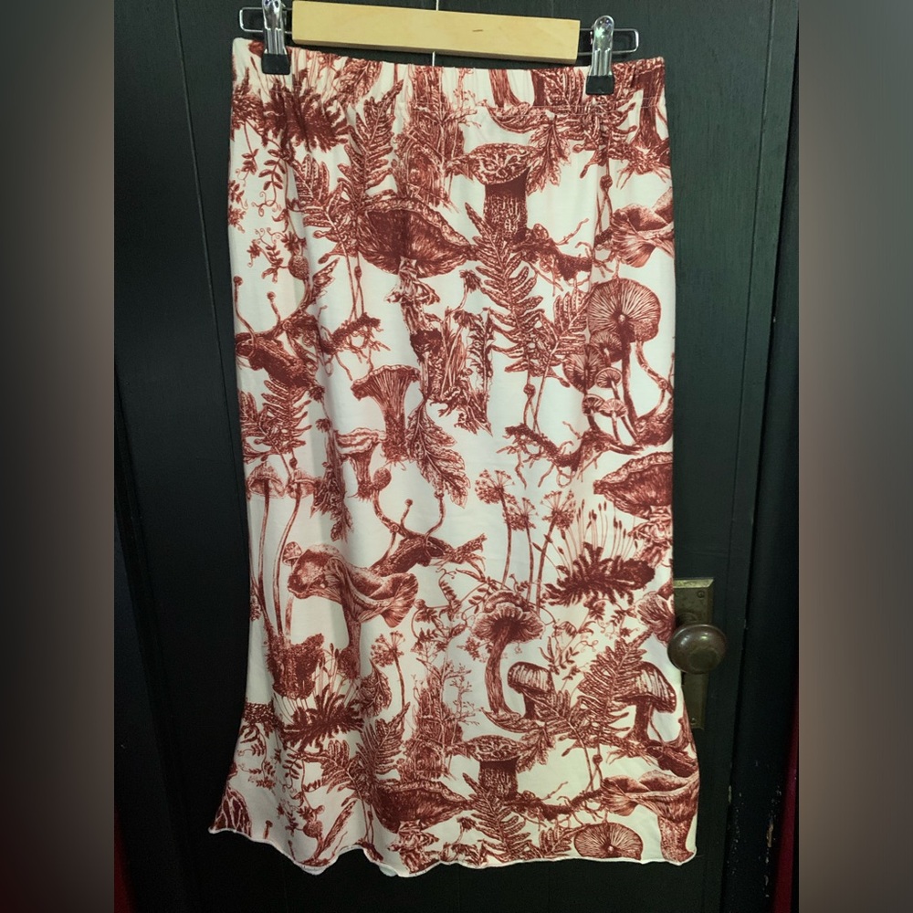 Sepia Mushroom Skirt